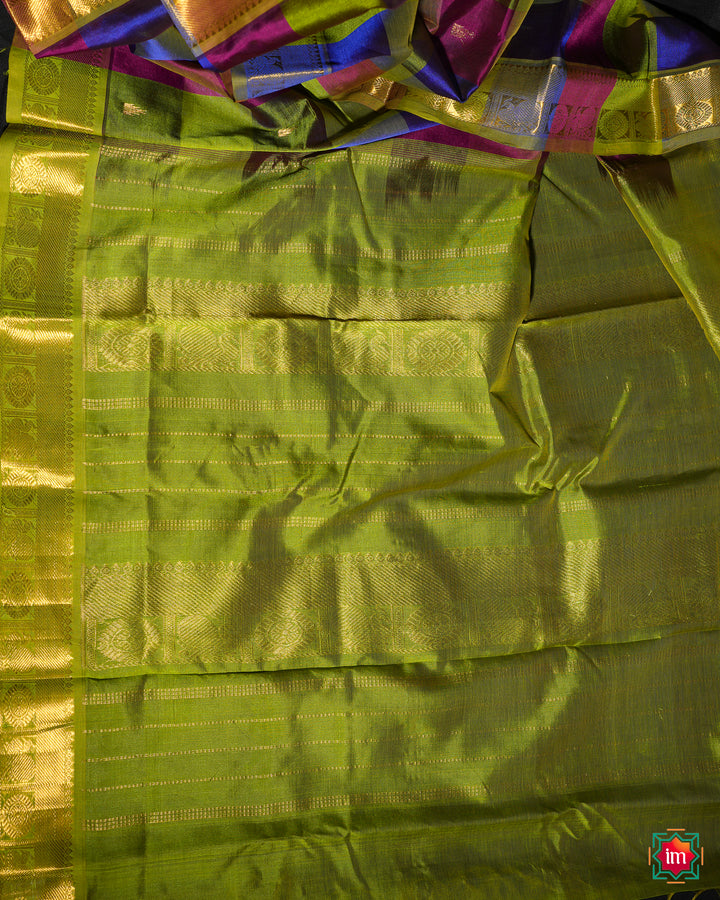 Kanchi Silk Saree, where in the detailed saree print is displayed.