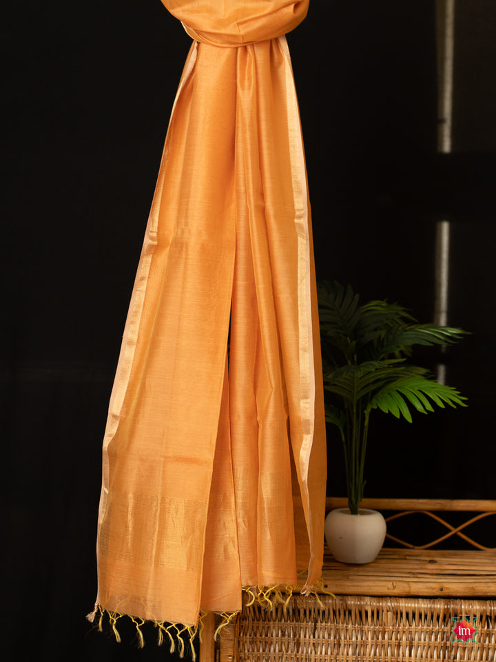 Peach-Handloom-Maheshwar-Silk-Cotton-Dupatta-3-The Indian Motif
