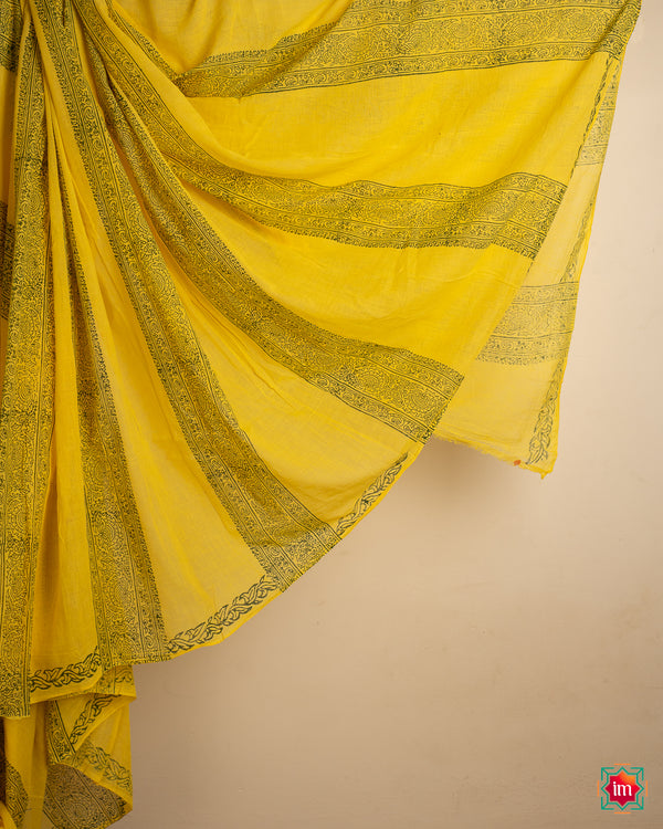 Yellow Mul Jugalbandhi Cotton Saree With Handblock Prints Mitra