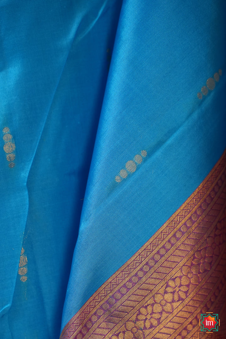 Blue-doubleshade-With-Pink-Kanjivaram-Handloom-Saree-Ananya-5-The-Indian-Motif