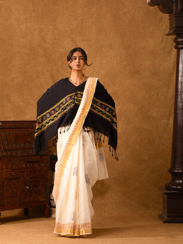 White Kasavu Traditional Motif Zari Border Jugalbandhi Saree Yaanai
