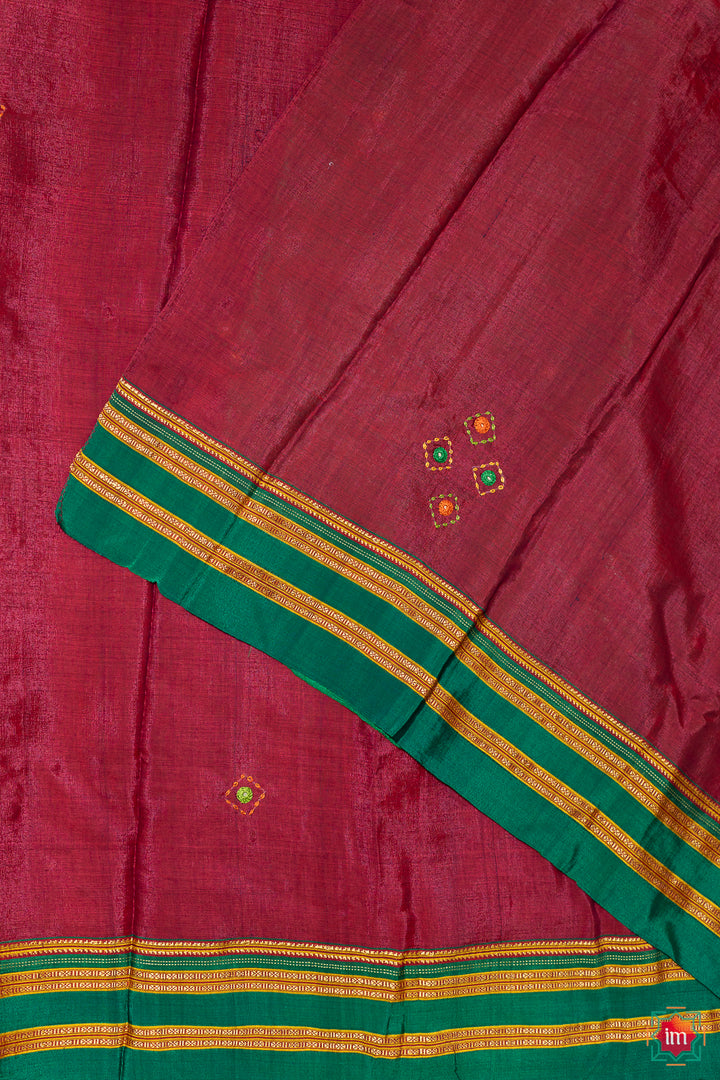 Apple-Red-lkal-Lambani-Embroidery-Jugalbandhi-Needle-10-Magic-The-Indian-Motif