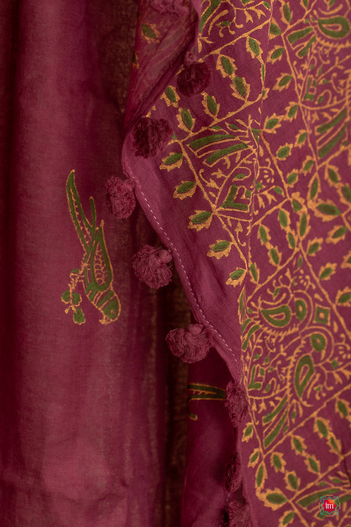 Beet Pink Mul Jugalbandhi Cotton Saree With Handblock Prints Kimaya-1-The Indian Motif