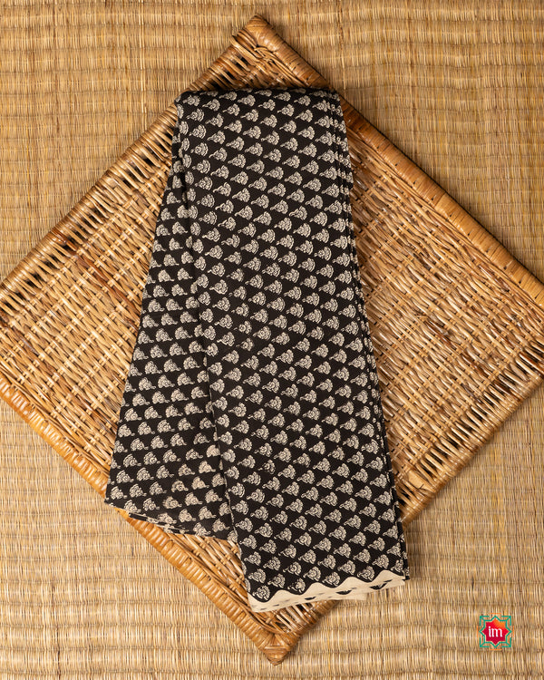 Black-Floral-Bagru-Handblock-Printed-Fabric-The-Indian-Motif