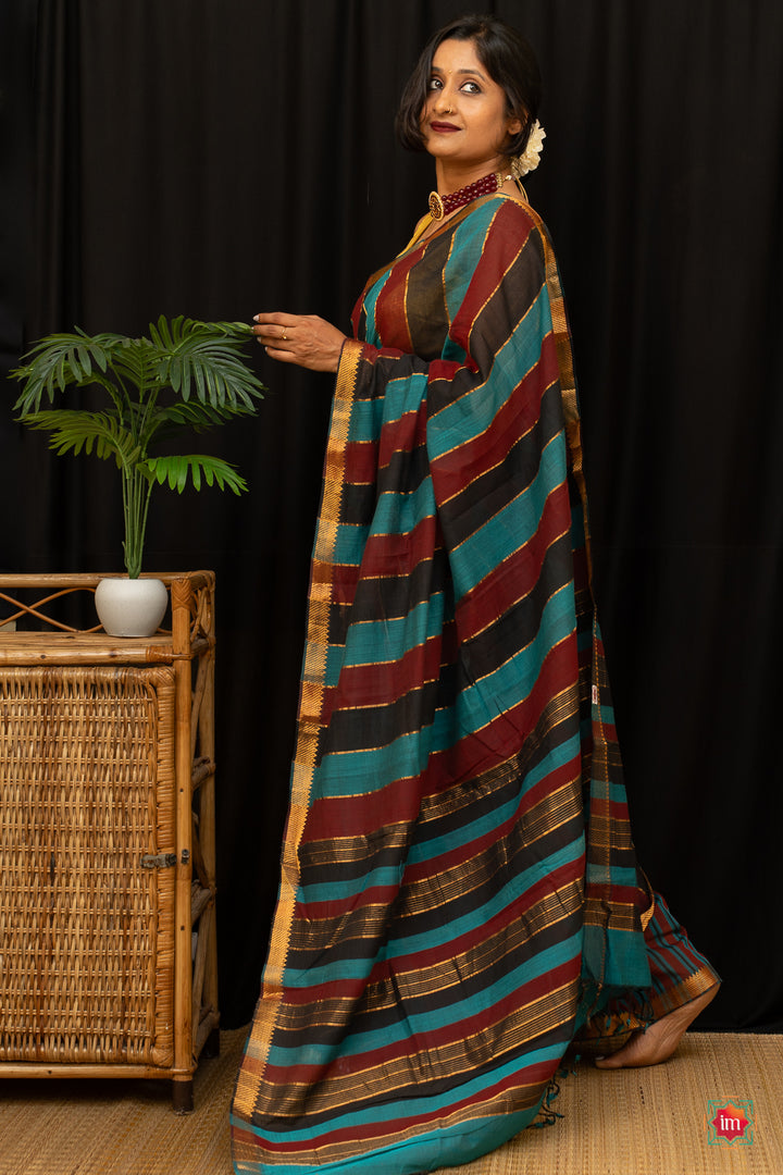 Black-Stripes-Mangalgiri-Cotton-Saree-Niroopa-2-The-Indian-motif
