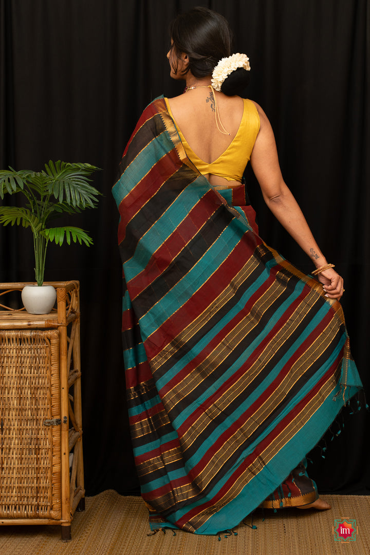 Black-Stripes-Mangalgiri-Cotton-Saree-Niroopa-3-The-Indian-motif