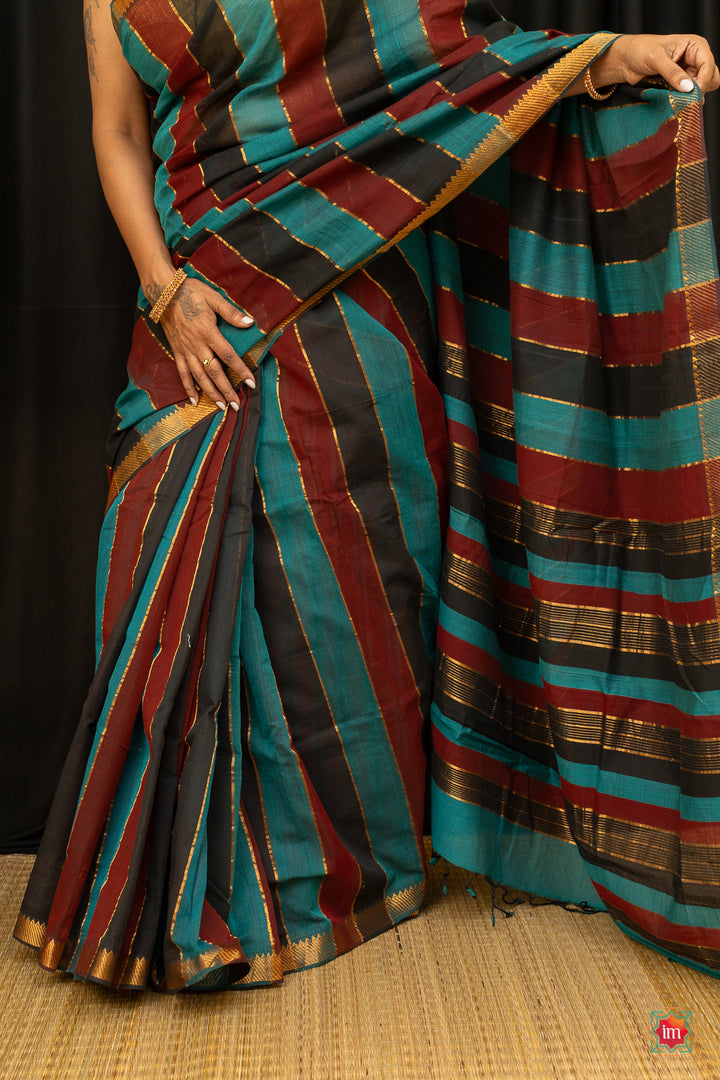 Black-Stripes-Mangalgiri-Cotton-Saree-Niroopa-4-The-Indian-motif