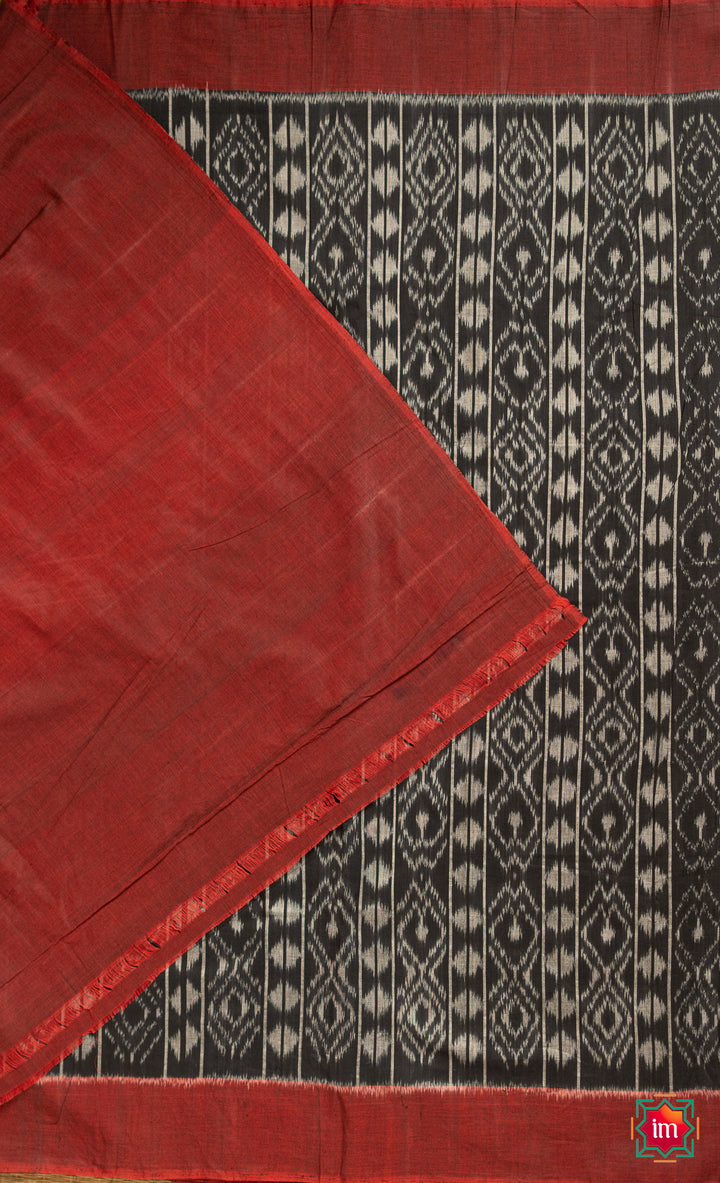 Black-With-Red-Pochampally-Ikkat-Cotton-Saree-Wine-Wonder-7-The-Indian-Motif