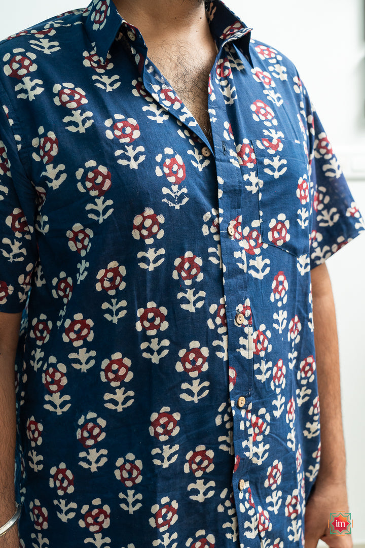 Blue-Floral-Bagru-Handblock-Printed-Cotton-Mens-Shirt-Tamburan-5-The-Indian-Motif