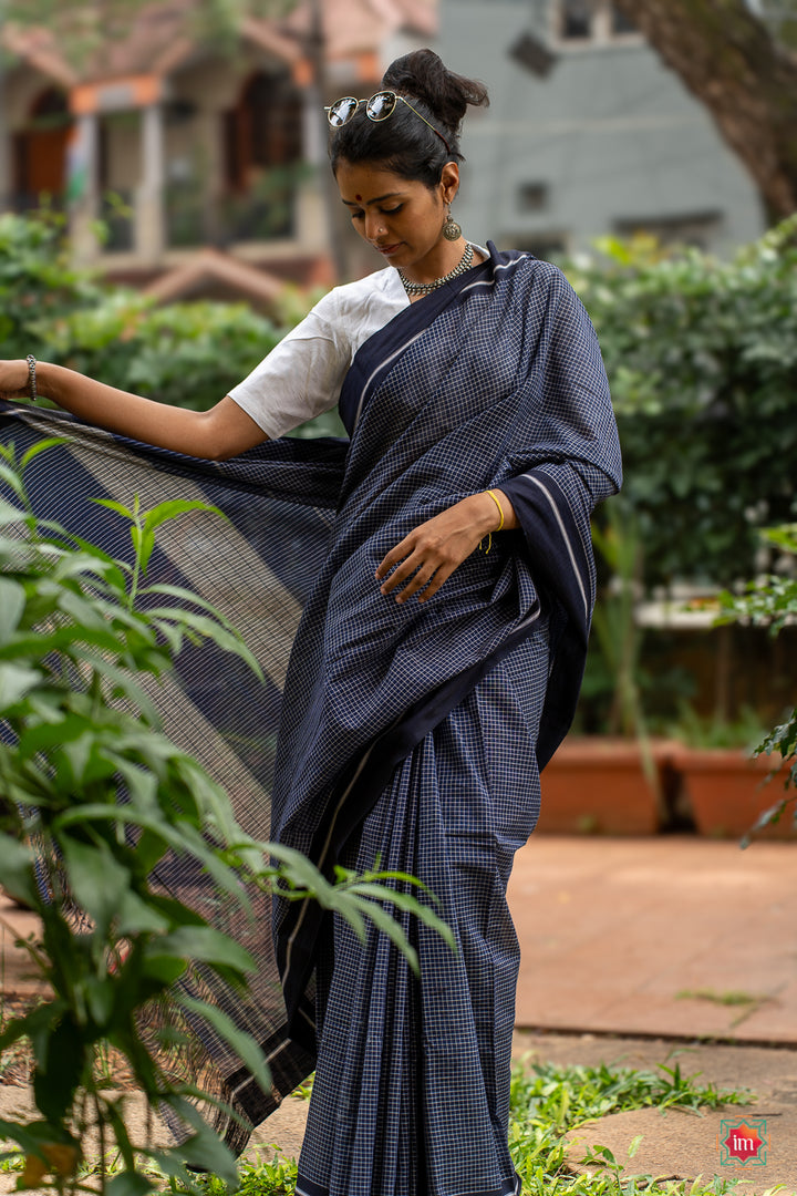 Blue-Patteda-Anchu-Ganga-Jamuna-Saree-MungaruMale-5-The-Indian-Motif