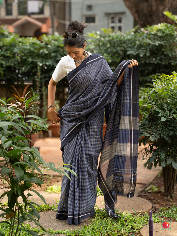 Blue-Patteda-Anchu-Ganga-Jamuna-Saree-MungaruMale-The-Indian-Motif