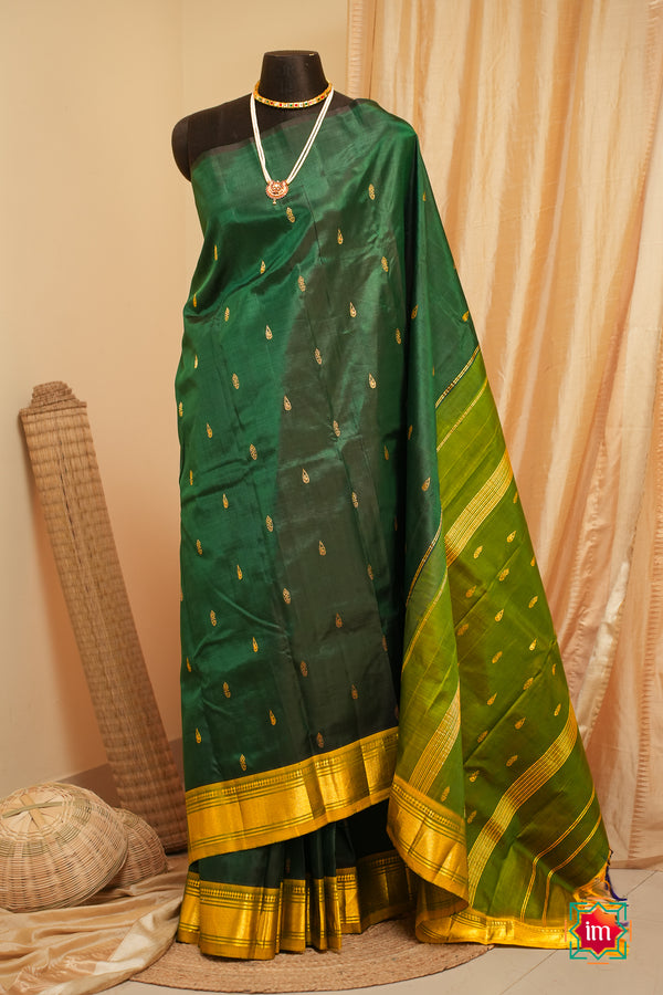 Bottle Green Kanjivaram Silk Saree Meenakshi-The-Indian-Motif