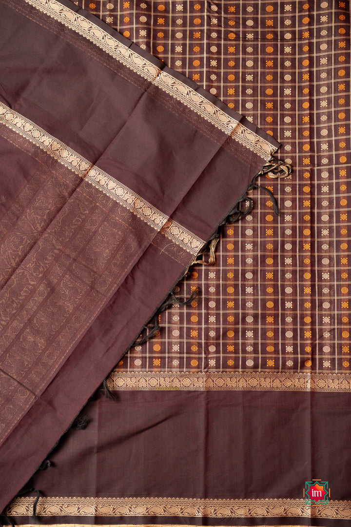 Cocoa-Brown-Shot-1000-Butta-Cotton-Saree-Mazhai-Bhoomi-8-The-Indian-Motif