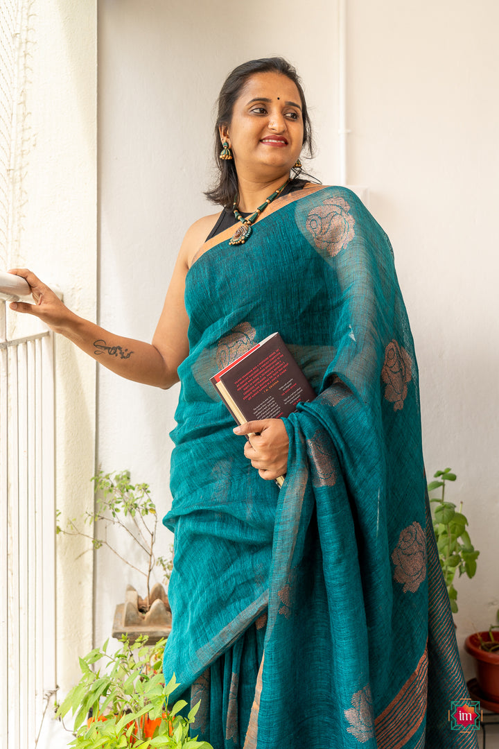 Dark Teal Handwoven Linen Jamdhani Saree Samudra-2-The Indian Motif