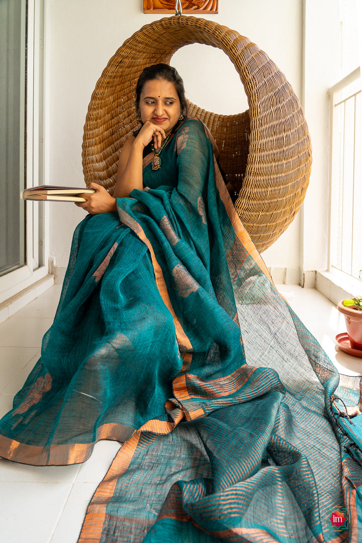 Dark Teal Handwoven Linen Jamdhani Saree Samudra-5-The Indian Motif