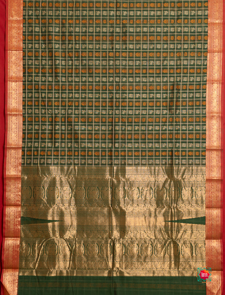 Deep-Green-1000-Butta-Cotton-Saree-With-Zari-Work-Meenakshi-2-The-Indian-Motif