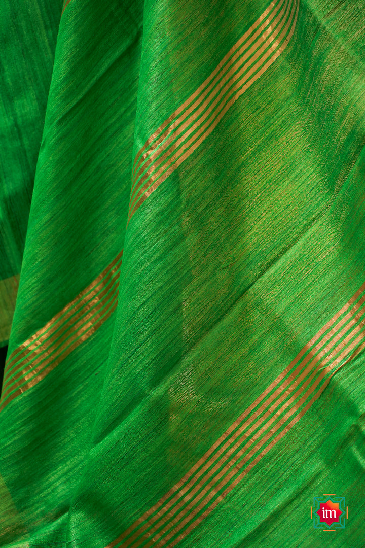 Green Bhagalpur Tussar Handwoven Silk Saree-6-The-Indian-Motif