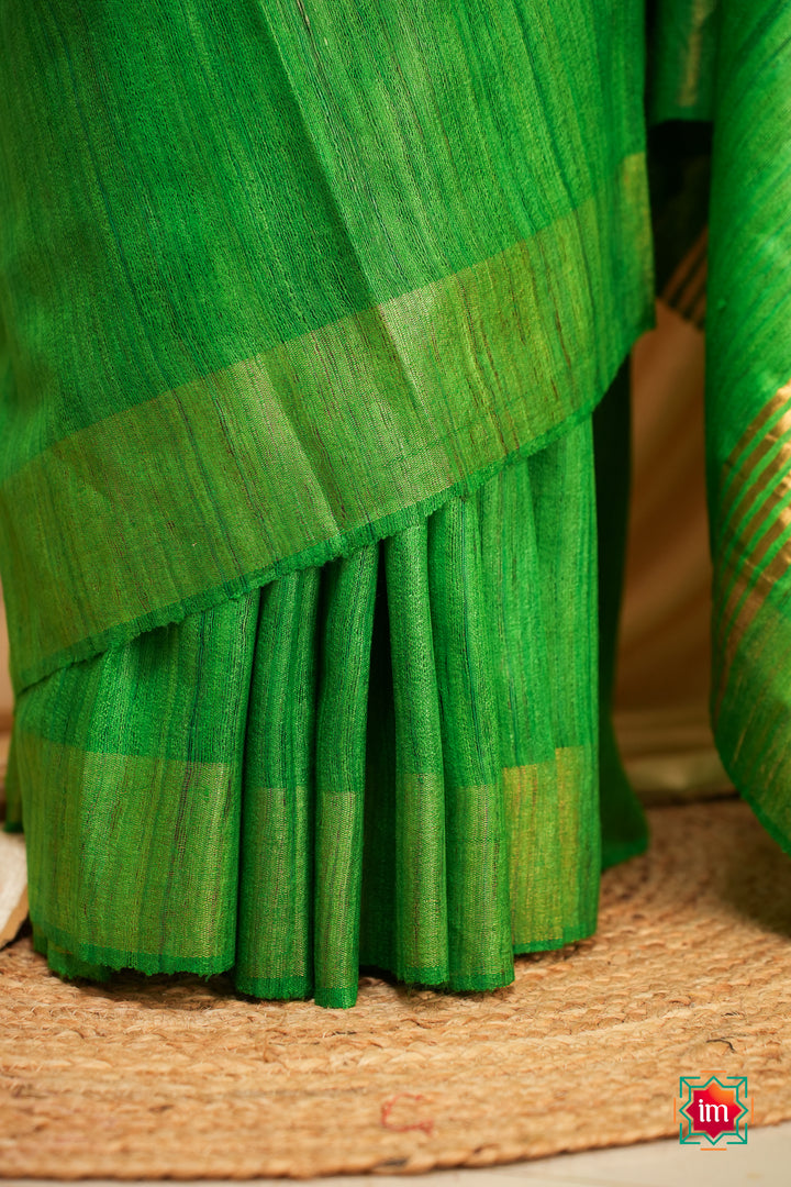 Green Bhagalpur Tussar Handwoven Silk Saree-7-The-Indian-Motif