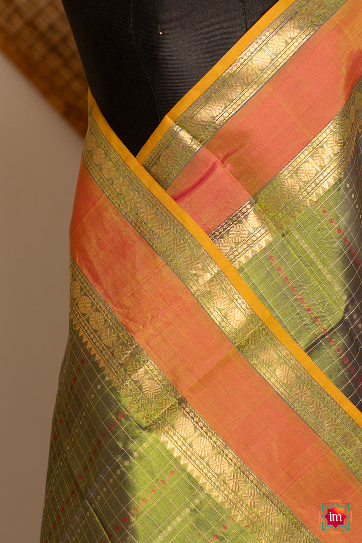 Green-Handloom-Kanchi-Silk-Cotton-Dupatta-Marugadham-1-The-Indian-motif
