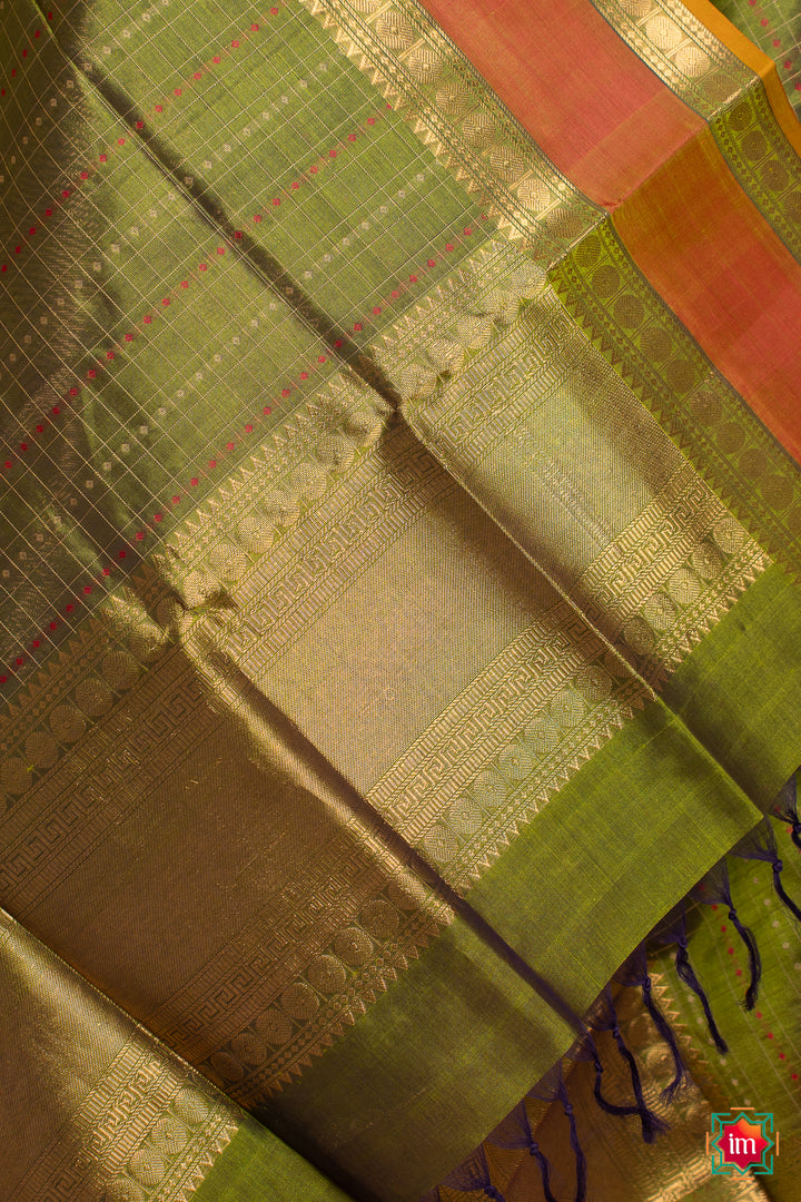 Green-Handloom-Kanchi-Silk-Cotton-Dupatta-Marugadham-5-The-Indian-motif