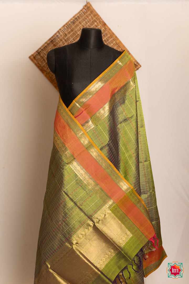 Green-Handloom-Kanchi-Silk-Cotton-Dupatta-Marugadham-The-Indian-motif