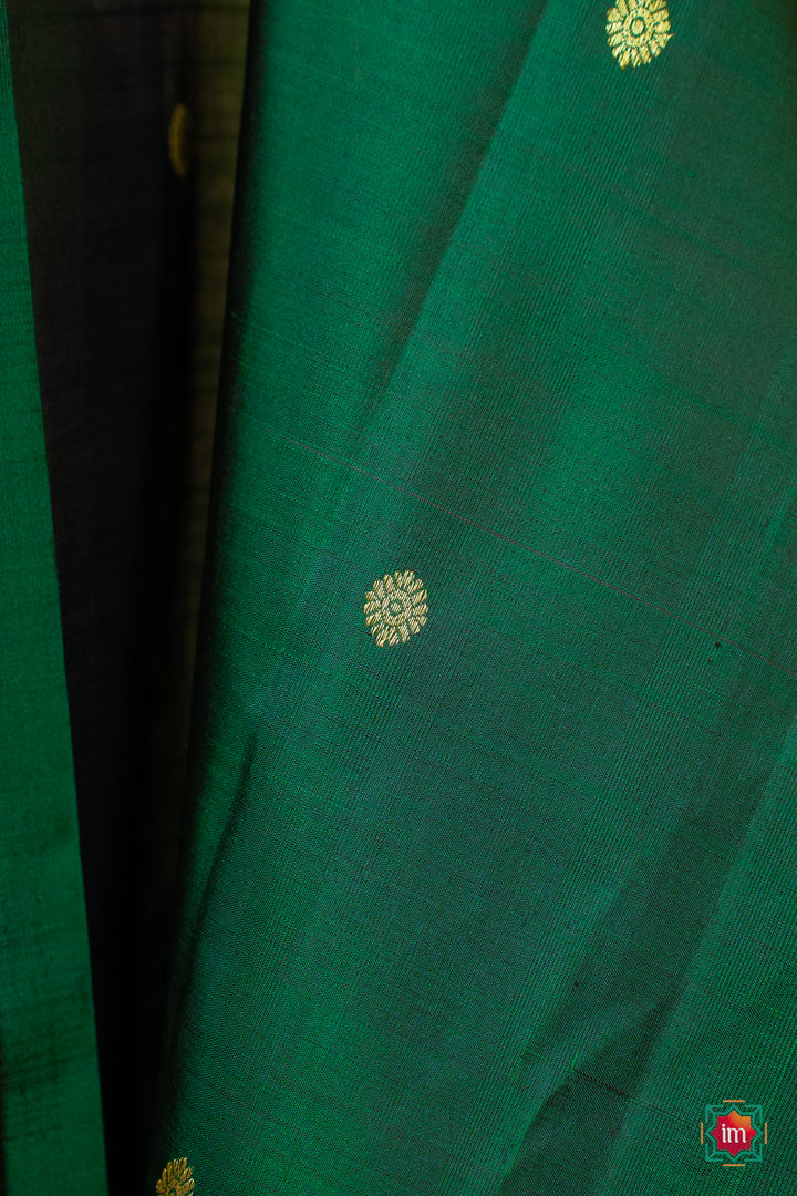 Green-with-Pink-Kanjivaram-Handloom-Saree-Marudham-2-The-Indian-Motif