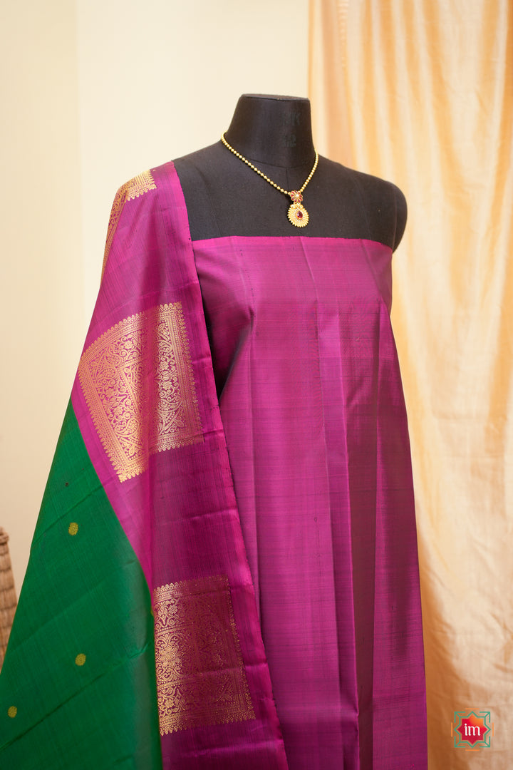 Green-with-Pink-Kanjivaram-Handloom-Saree-Marudham-8-The-Indian-Motif
