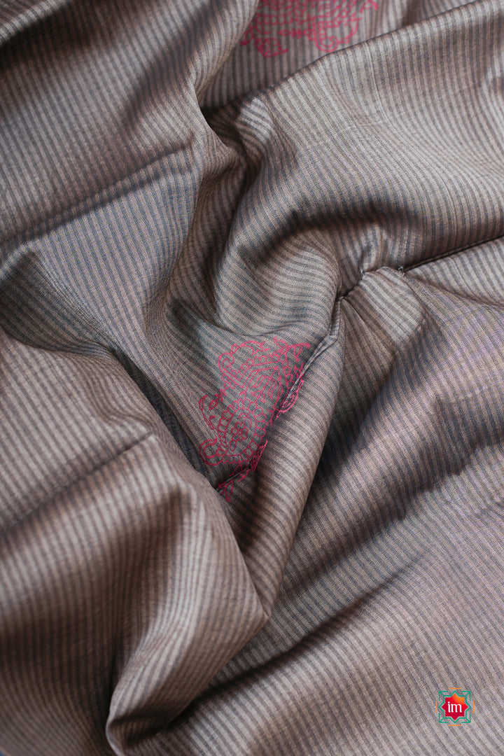 grey-handloom-gadwal-silk-cotton-jugalbandhi-saree-gajaa-2-the-indian-motif