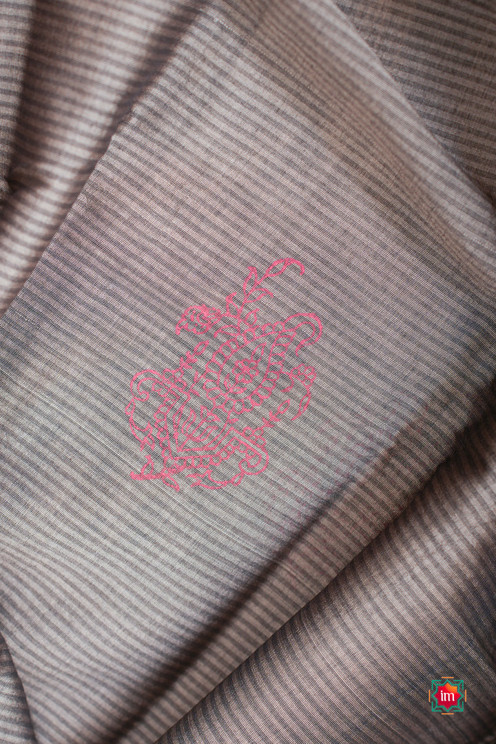 grey-handloom-gadwal-silk-cotton-jugalbandhi-saree-gajaa-3-the-indian-motif