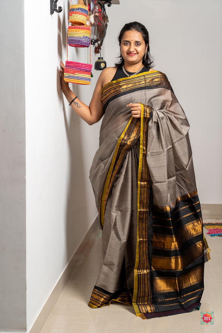 Grey-Handloom-Gadwal-Silk-Cotton -Saree-Megham-1-The-Indian-Motif
