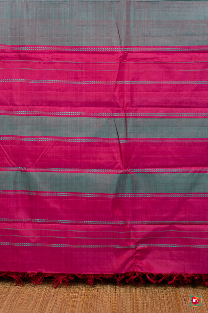Grey-Pink-Rising-Border-Handloom-Silk-Saree-Trisha-4-The-Indian-Motif