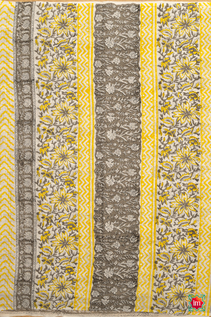 Grey-White-Floral-Bagru-Handblock-Printed-Mul-Cotton-Saree-Ambar-4-The-Indian-motif
