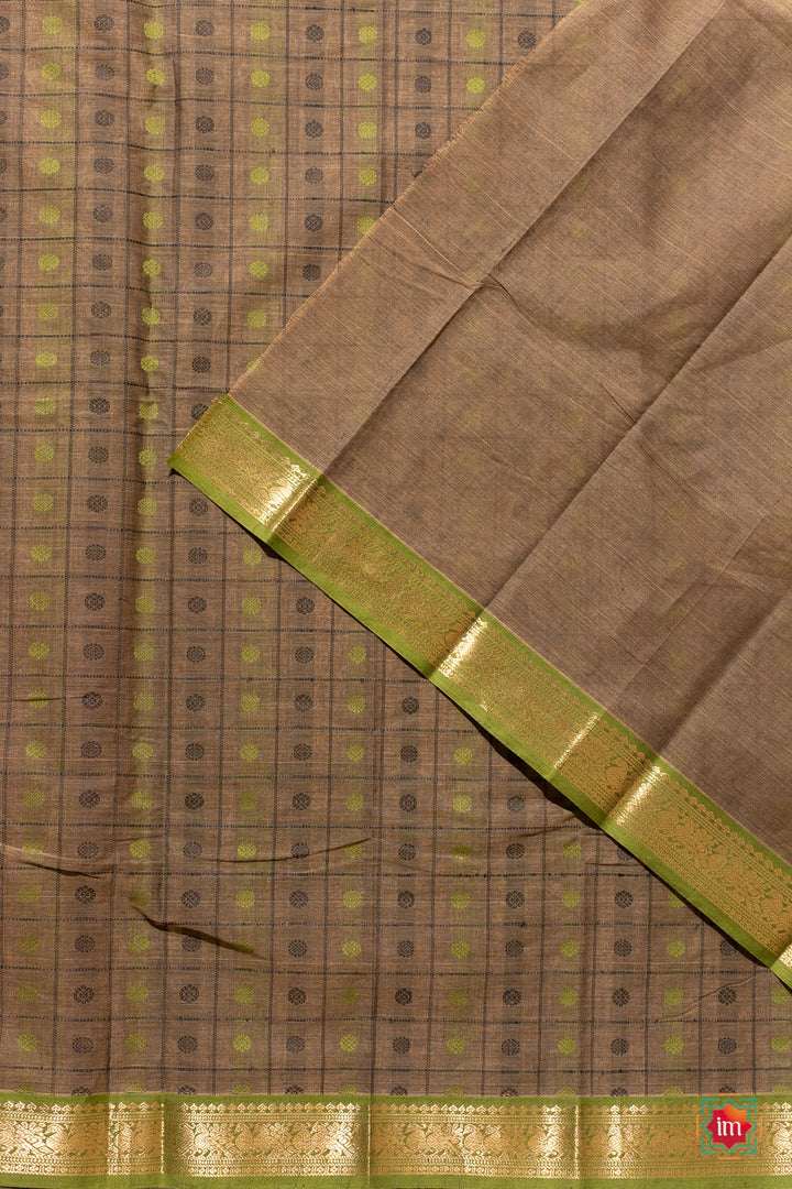Grey-With-Green-1000-Butta-Grand-Kanchi-Cotton-Saree-With-Zari-Yanai-9-The-Indian-Motif