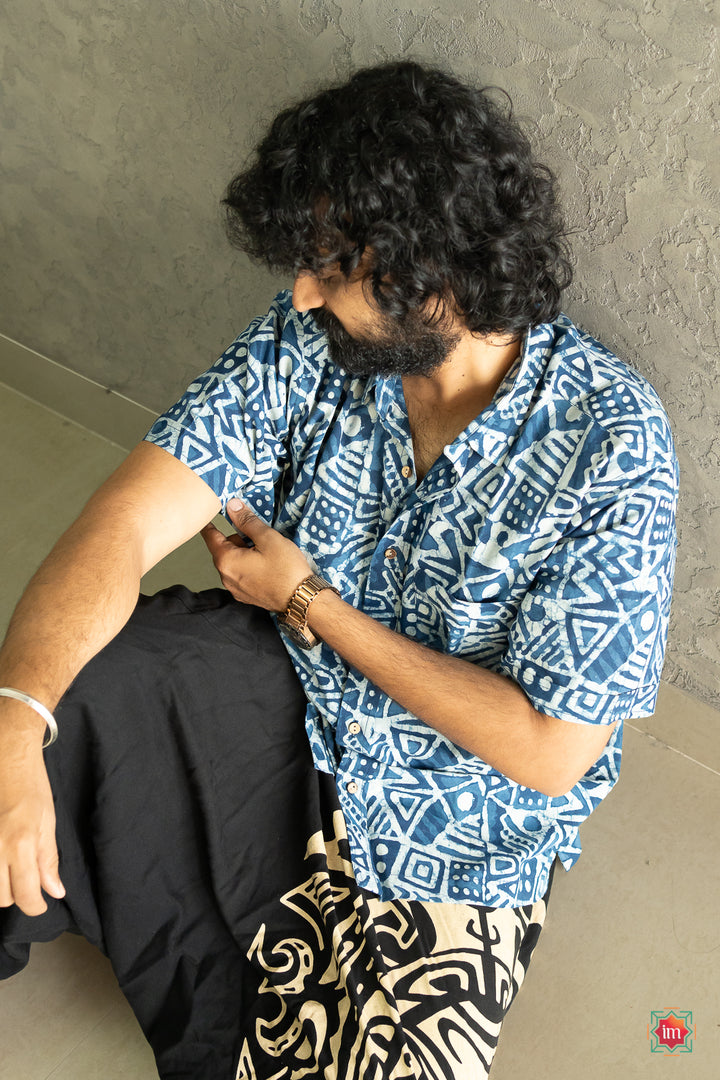 Indigo-White-Handblock-Printed-Cotton-Mens-Shirt-Raasleela-2-The-Indian-Motif