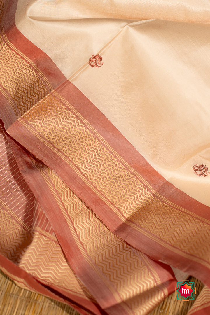 Ivory Onion Pink Pure Silk Kodiyala Saree Hamsadwan-4i-The Indian Motif