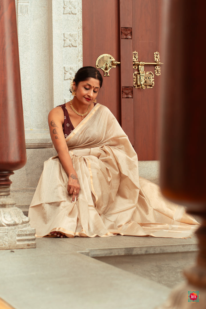 Ivory Vintage Handwoven Maheshwari Silk Cotton Saree Chandana-1-The Indian Motif