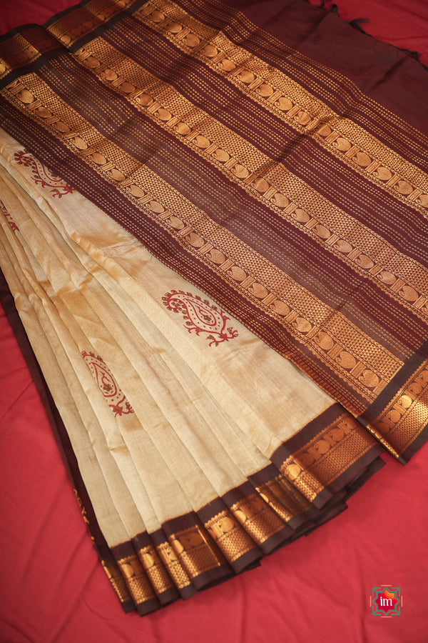 Light-Beige-With-Brown-Kanchi-Silk-Cotton-Jugalbandhi-Saree-Thirumanam-The-Indian-Motif