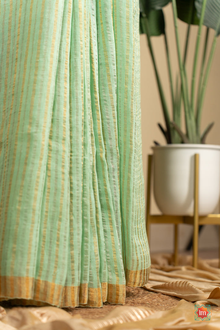 Light-Teal-Handwoven-Linen-With-Zari-Saree-Pastel-love-7-The-Indian-Motif