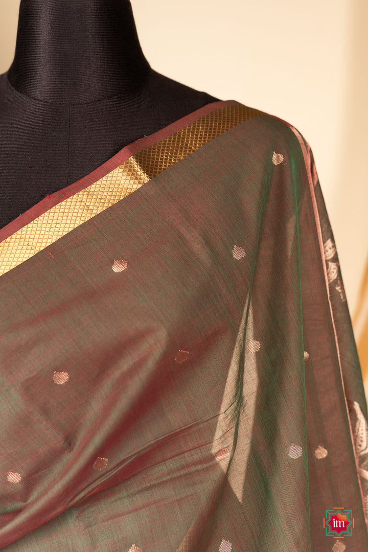 Manthulir-Green-Kodalikaruppur-Kanchi-Cotton-Saree-Bhoomija-1-The-Indian-Motif