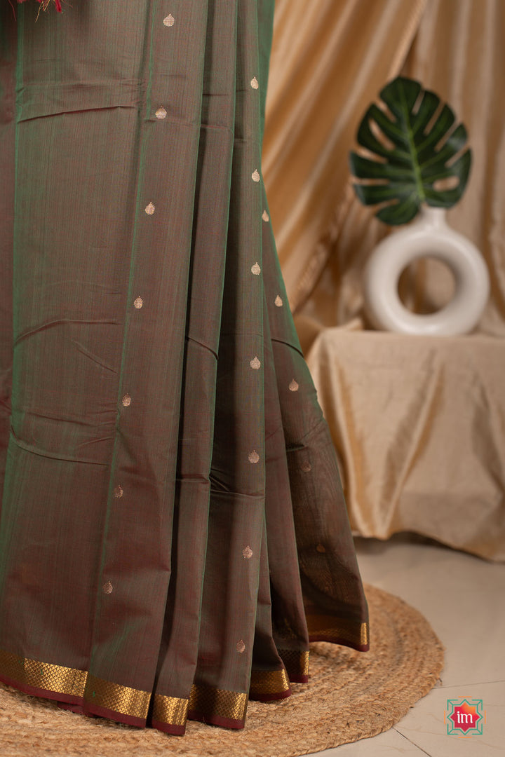 Manthulir-Green-Kodalikaruppur-Kanchi-Cotton-Saree-Bhoomija-4-The-Indian-Motif