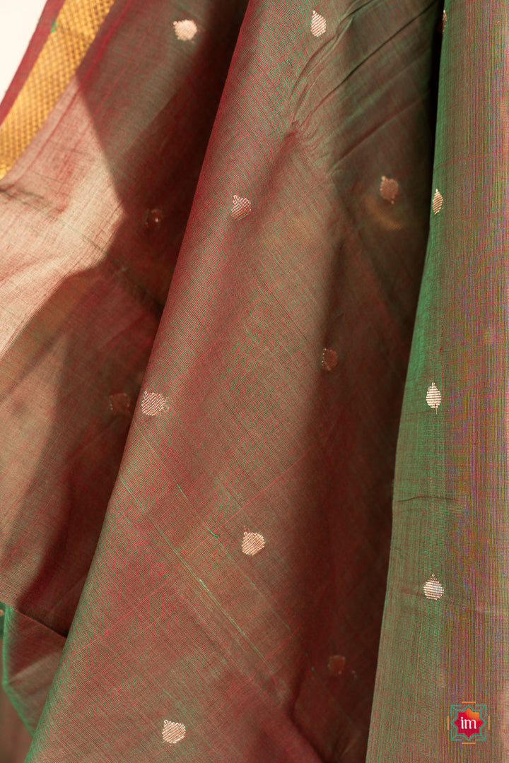 Manthulir-Green-Kodalikaruppur-Kanchi-Cotton-Saree-Bhoomija-5-The-Indian-Motif
