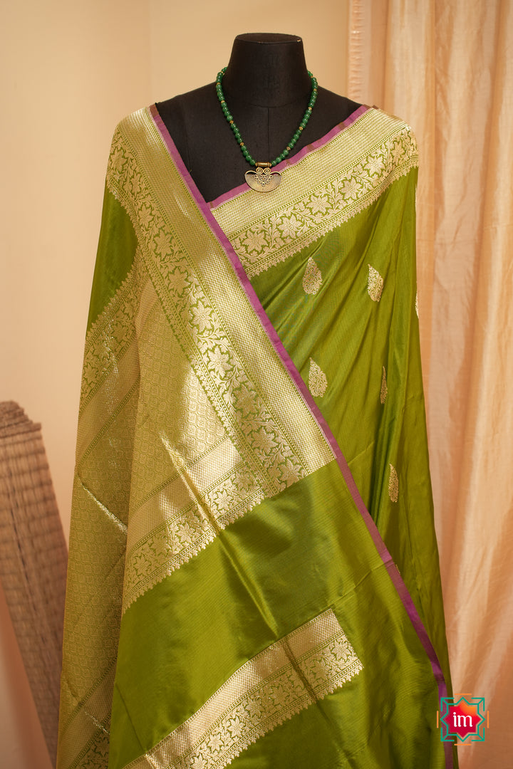 Mint-Green-Banaras-Silk-Saree-Minar-1-The-Indian-Motif