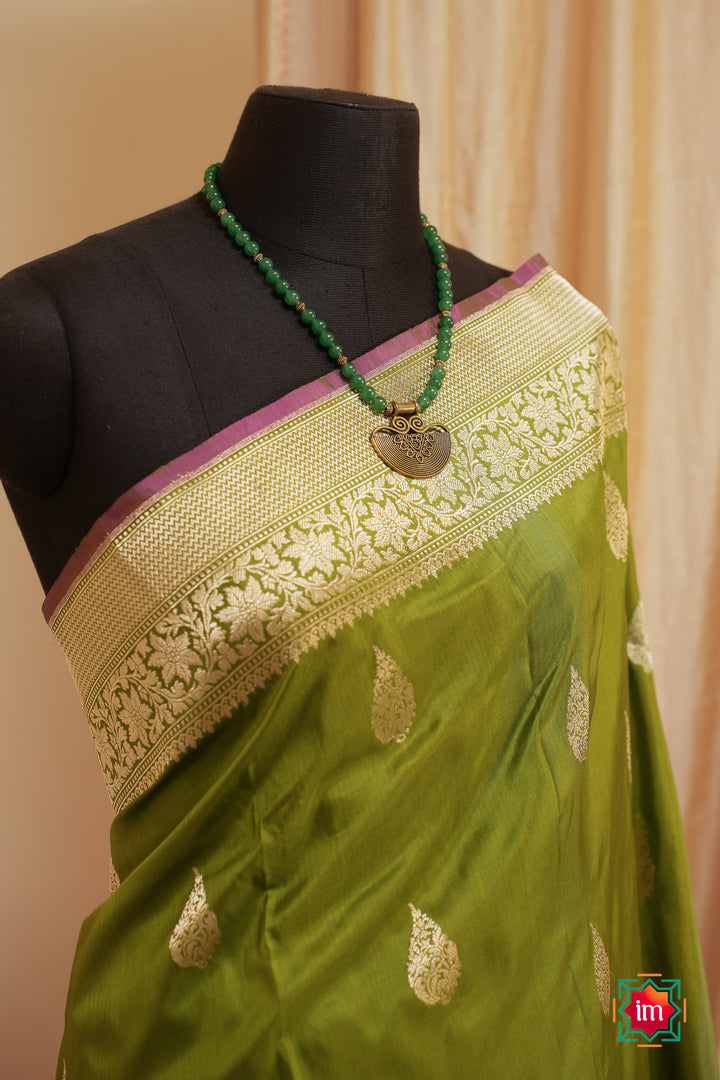 Mint-Green-Banaras-Silk-Saree-Minar-2-The-Indian-Motif