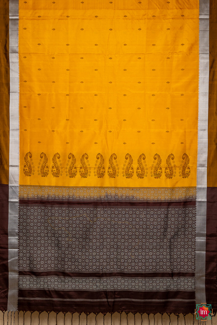 Mustard-Brown-Pure-Silk-Kodiyala-Saree-Swarnam-10-The-Indian-Motif