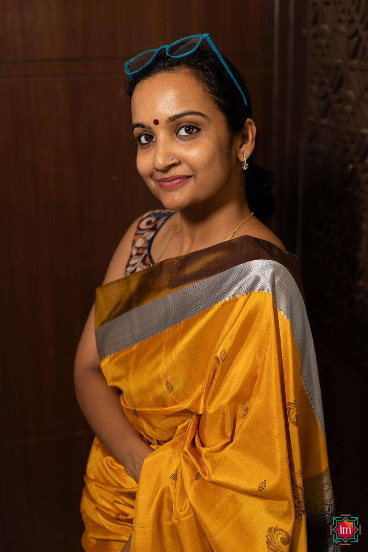 Mustard-Brown-Pure-Silk-Kodiyala-Saree-Swarnam-5-The-Indian-Motif