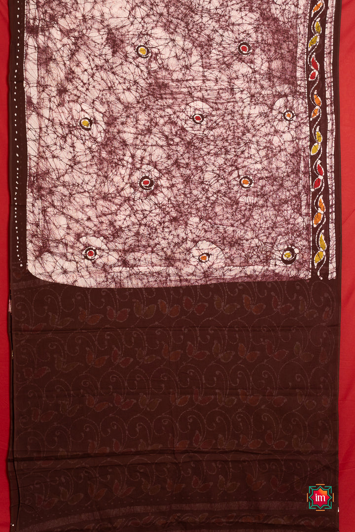 Offwhite-Brown-Batik-Cotton-Saree-Coffee-Charm-6-The-Indian-Motif