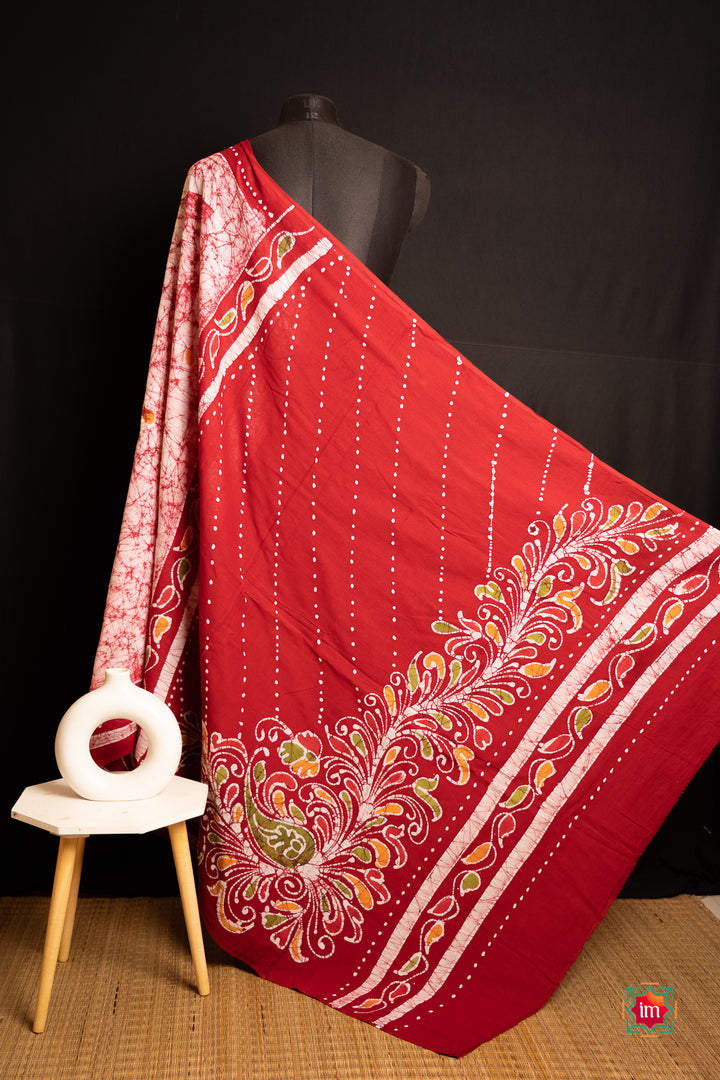 Offwhite-Red-Batik-Cotton-Saree-Cherry-Blossom-3-The-Indian-Motif