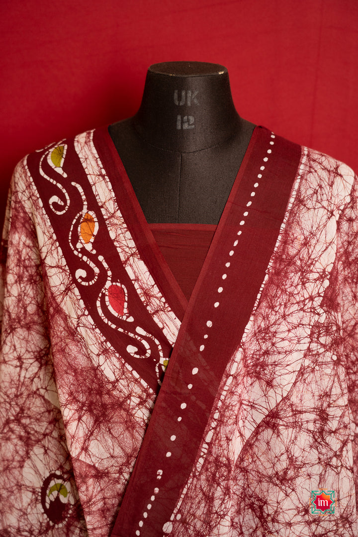 Offwhite Vermillion Batik Cotton Saree Mango Marvel-1-The-Indian-Motif