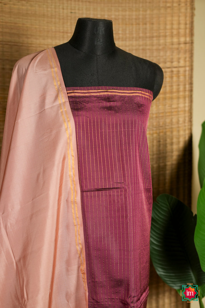 Onion-Pink-with-Brown-Soft-Silk-Handloom-Saree-Maya-6-The-Indian-Motif