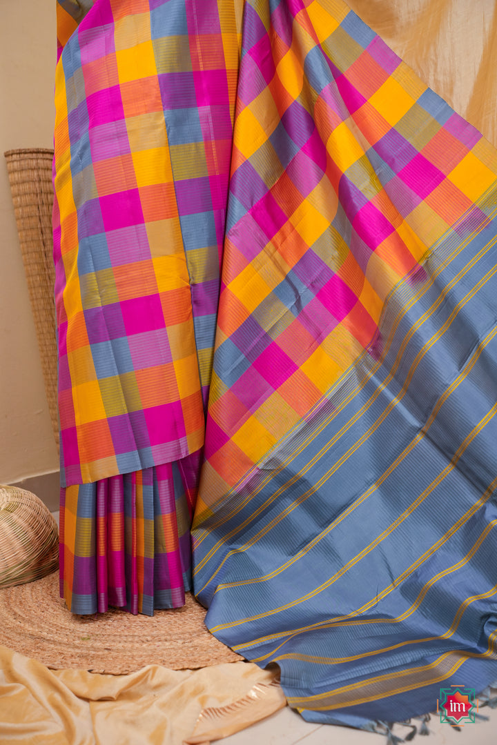 Palum-Pazhamum-Kanjivaram-Thread-work-handloom-saree-Panjavarnam-2-The-Indian-Motif